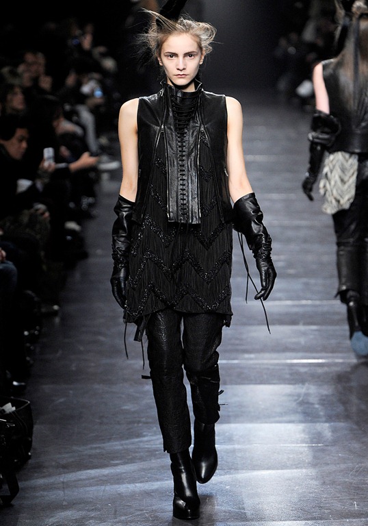 Wearable Trends: Ann Demeulemeester RTW Fall 2011, Paris Fashion Week